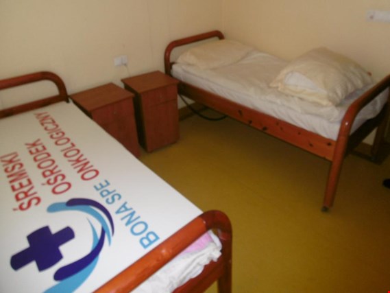 wooden hospital bed (Auction Premium) | NetBid España